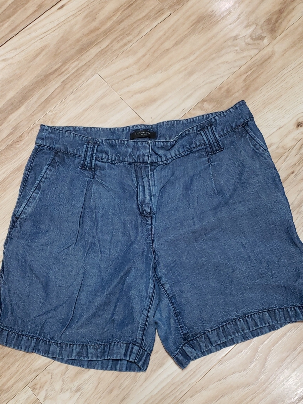 Women 10 Casual Relaxed Jean Shorts Preppy Lightweight 7in Inseam Pockets